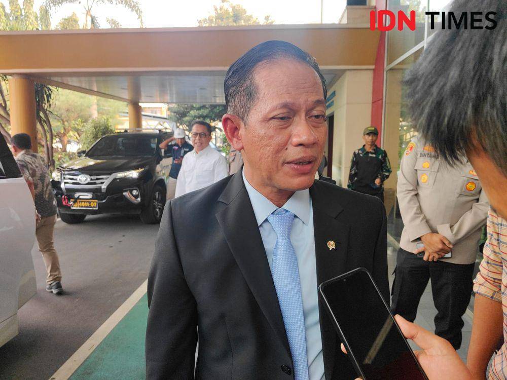 Menteri Lingkungan Hidup, Hanif Faisol Nurofiq. (IDN Times/Imam Faishal)