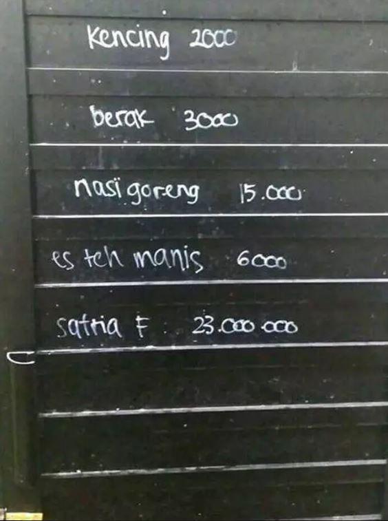 https://cdn.idntimes.com/content-images/community/2019/06/1049505-pengumuman-tarif-toilet-bikin-mikir-keras-a239af886604d4e30a1db1a528f43688.jpg