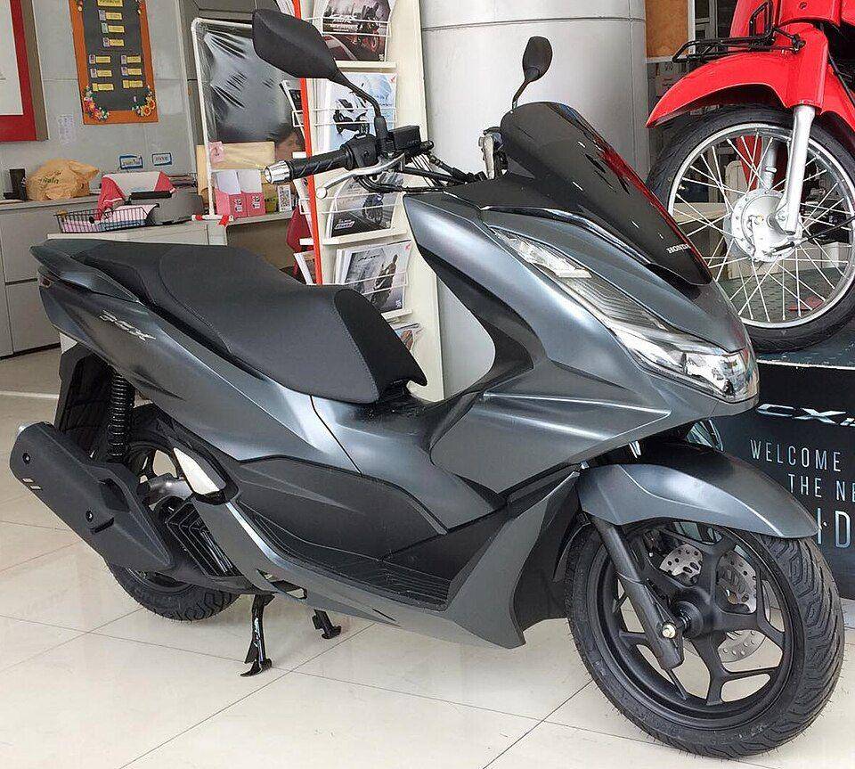 Honda PCX untuk touring