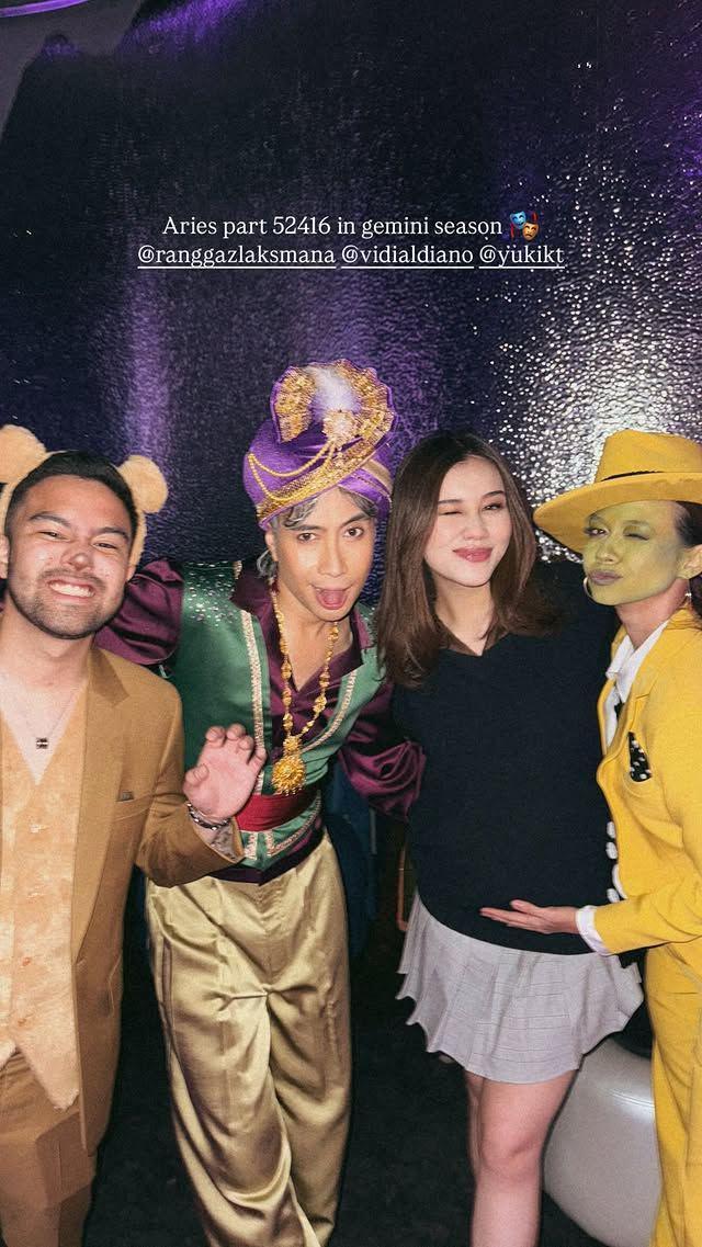 artis di ulang tahun Geng Aries (Instagram.com/aaliyah.massaid)