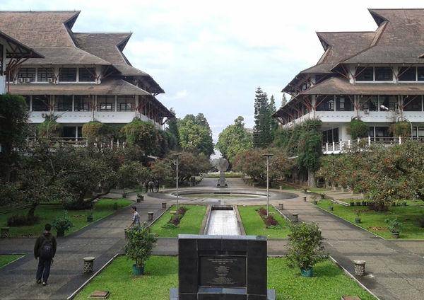 http://cdn.idntimes.com/content-images/post/old/5e992-ITB4_bangsatyacom.jpg