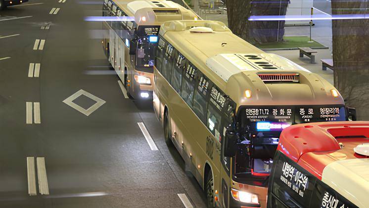 Potret Bus Limosin Bandara (airportlimousine.co.kr)