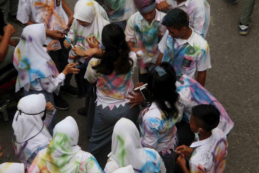 https://cdn.idntimes.com/content-images/post/20190409/anak-sekolah-11-b6654f4202b2f1b701fae2f1c644a77f.jpg