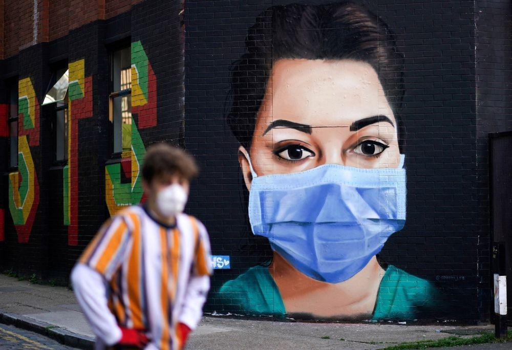 https://cdn.idntimes.com/content-images/post/20200425/antarafoto-britain-coronavirus-london-mural-nurse-22042020-2dbe3cd4298fa922fc8955a18eb7223b.jpg