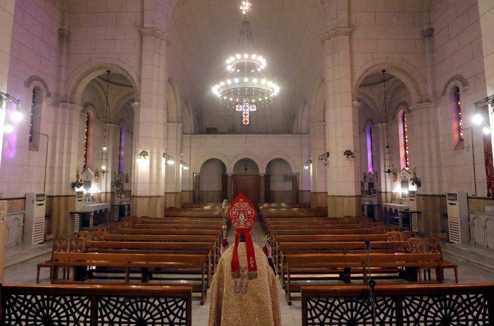 https://cdn.idntimes.com/content-images/post/20200413/antarafoto-egypt-behindcloseddoors-eastermass-covid19-12042020-4b3fe8c269705e74aac46dd5c68f64f0.jpg