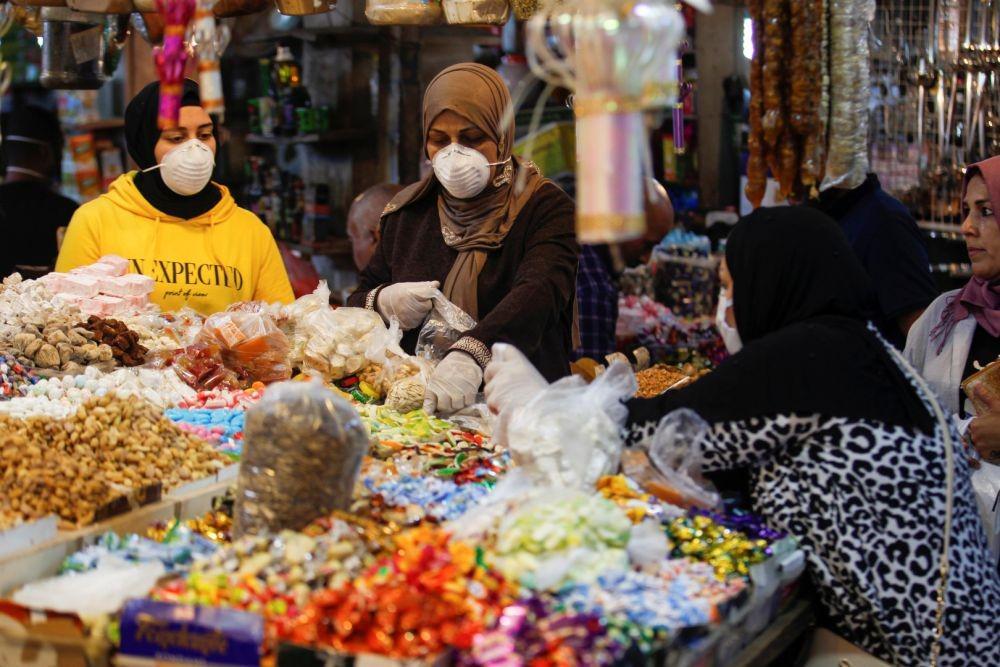 https://cdn.idntimes.com/content-images/post/20200424/antarafoto-iraq-lockdowneased-welcomingramadan-21042020-ba68efdf3f8136955be98dc460fadb81.jpg