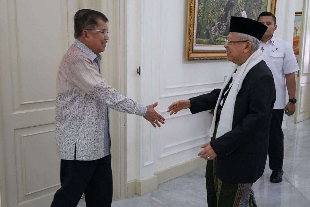 https://cdn.idntimes.com/content-images/post/20191015/antarafoto-jusuf-kalla-bertemu-maruf-amin-041019-ho-1-bf680a4e87bb23f61cb795ec8eb60fb9.jpg