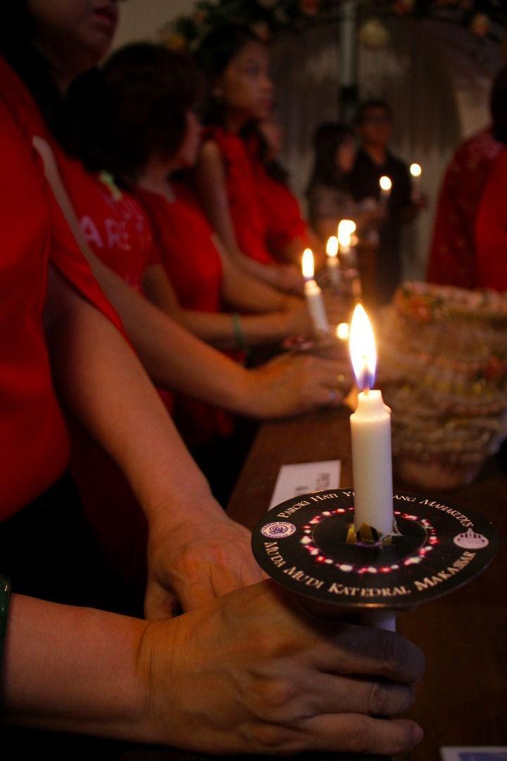 https://cdn.idntimes.com/content-images/post/20191226/antarafoto-misa-malam-natal-di-makassar-241219-ap-2-e14cc8c099fa0e2ae9dd71b14baf1420.jpg
