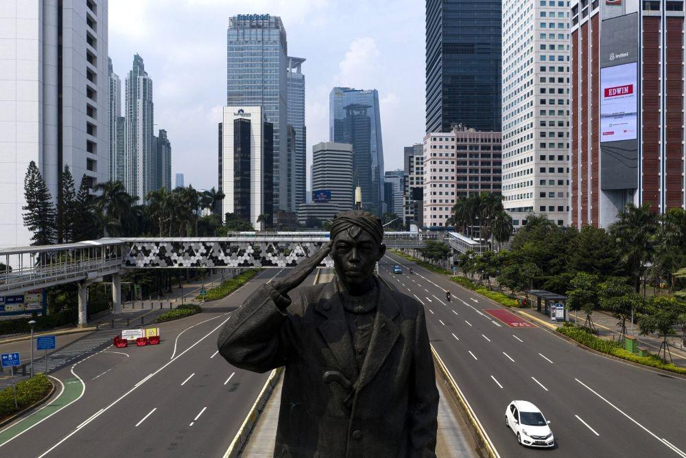 https://cdn.idntimes.com/content-images/post/20200412/antarafoto-penerapan-psbb-dki-jakarta-100420-sgd-9-c011c792ecbdfb7d9b13158ddaf47d1c.jpg