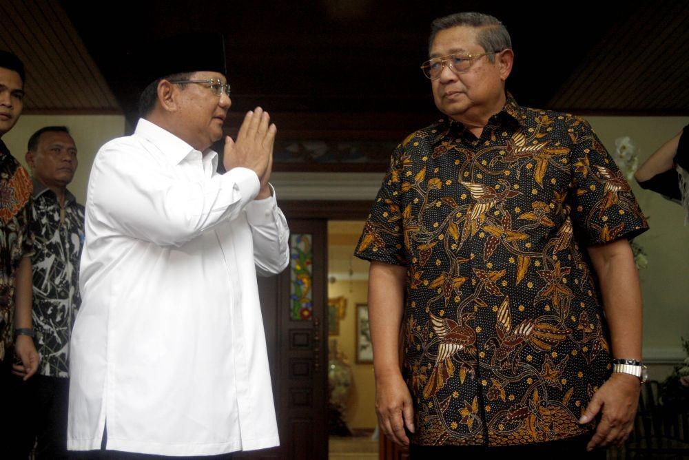 https://cdn.idntimes.com/content-images/post/20190603/antarafoto-prabowo-melayat-kediaman-sby-030619-ysw-11-7173a1c10a450981f51e770b2f31e6d4.jpg