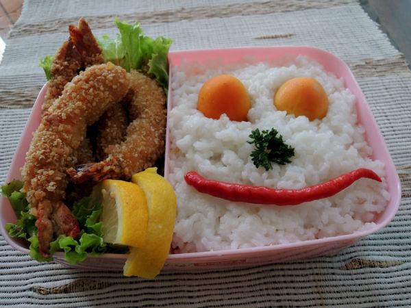 http://cdn.idntimes.com/content-images/post/20160110/bekal-bento-tempura-udang-8e2d7f107cffe06ea00a71b8e2336ea4.jpg