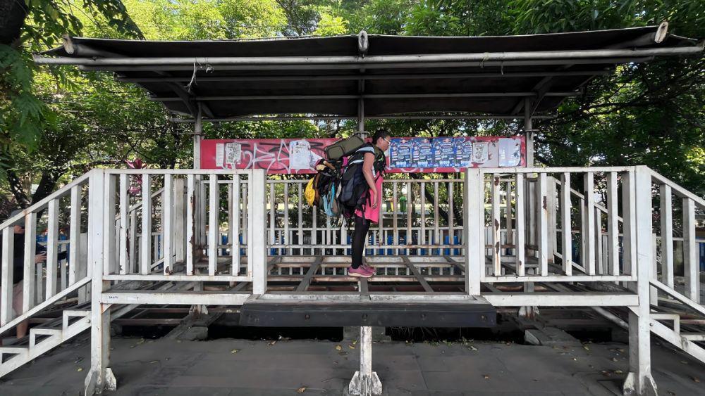 Kota dalam Teater: Menggugat Kebijakan Ruang yang Lalai