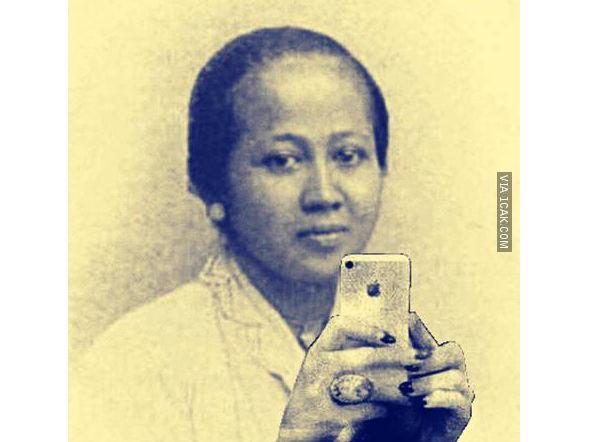http://cdn.idntimes.com/content-images/post/old/d3d66-Kartini9_1cakcom.jpg