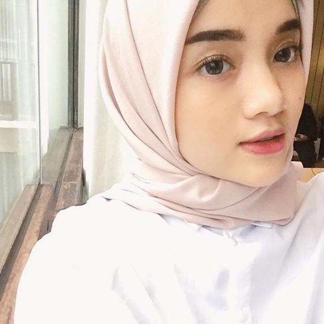 https://cdn.idntimes.com/content-images/post/20190719/diandra5-1c464882ffe0824eaa22030467dde624.jpg