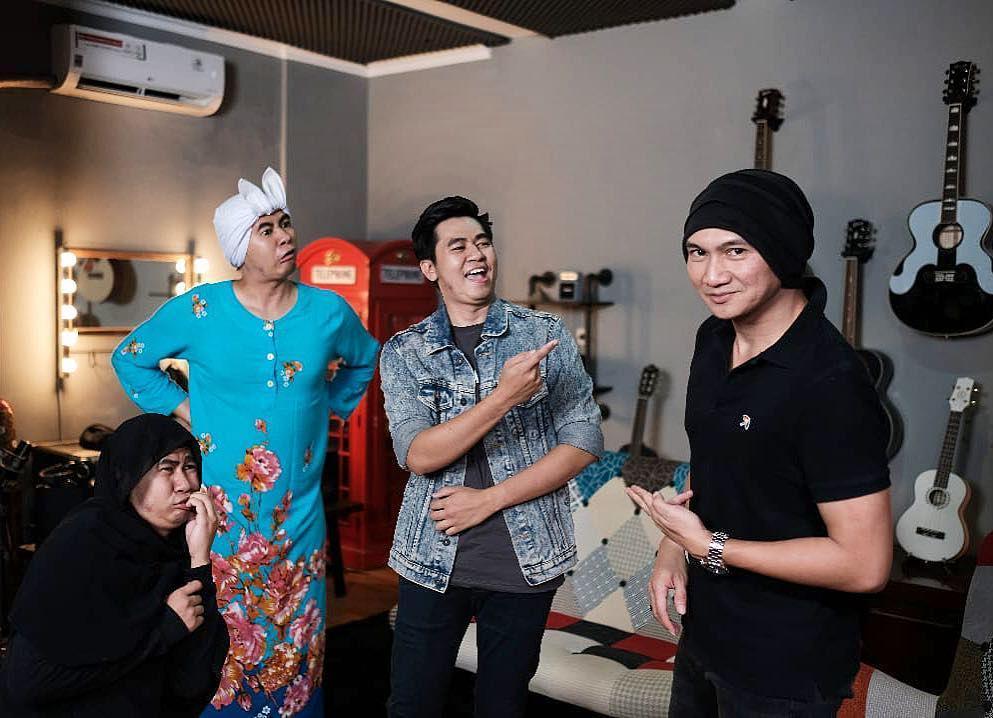 https://cdn.idntimes.com/content-images/post/20181130/duniamanji-8412138957e068b49ab311f5e89ffcb3.jpg