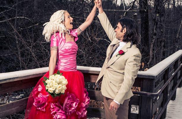 http://cdn.idntimes.com/content-images/post/20160108/eccentric-couple-197a9c7bd4d19614df1ab8594066e24a.jpg