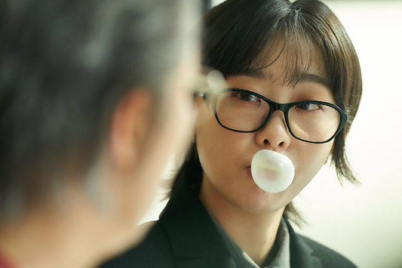 7 Tanda Inner Child Yoon Ena Terluka di Drakor Nine Puzzles