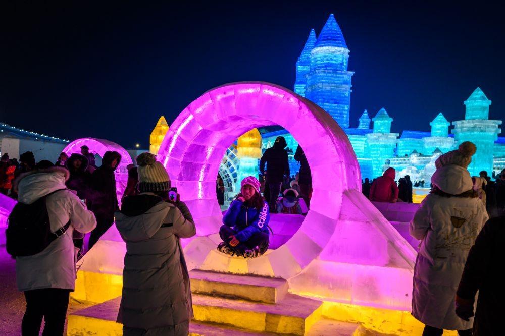 https://cdn.idntimes.com/content-images/post/20200114/h-hafid-harbin-ice-and-snow-festival-idn-050120-0015-edeedd472dedb463676bc111edd14e00.JPG