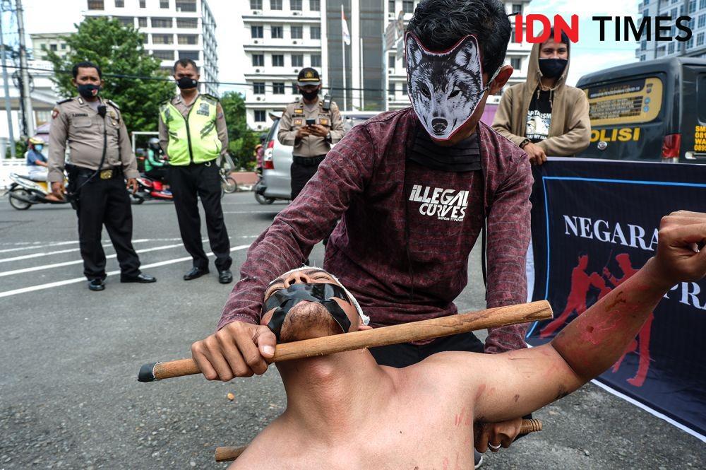 https://cdn.idntimes.com/content-images/post/20200626/hari-anti-penyiksaan-12-5ff8aa48bb25f6e21ceb7e3a9d662e87.jpg