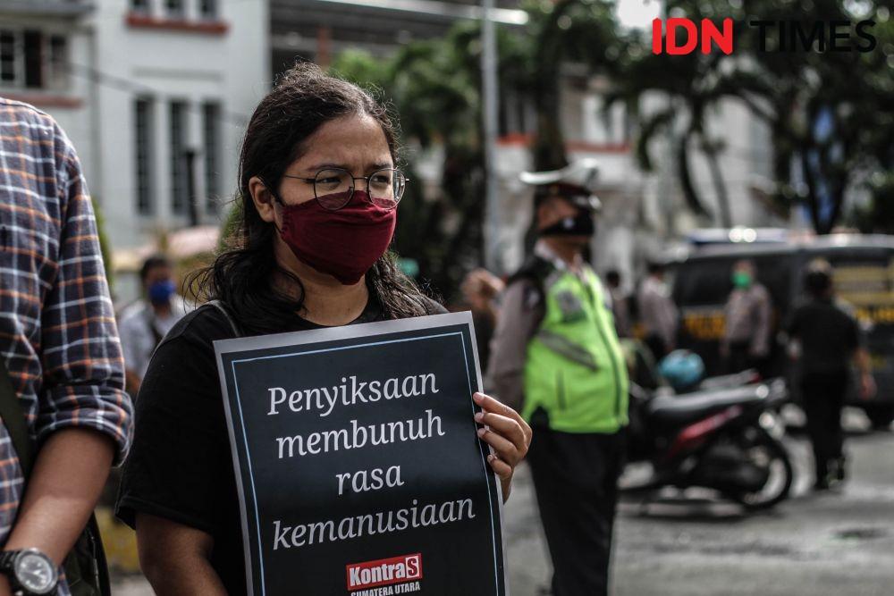 https://cdn.idntimes.com/content-images/post/20200626/hari-anti-penyiksaan-16-2c4ec7ce6878726ca282ad1183ccff1a.jpg