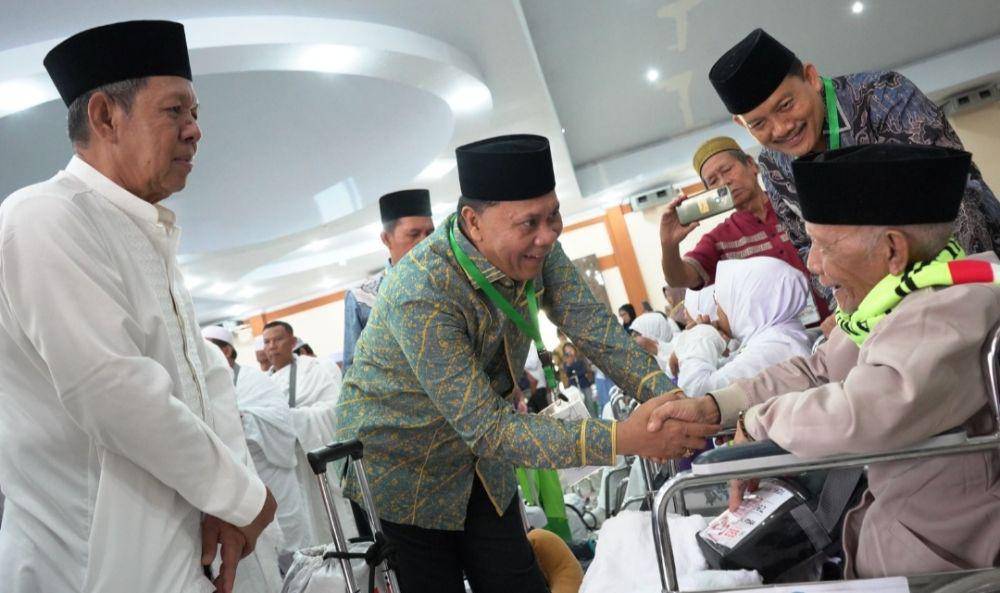 Pelepasan jemaah calon haji kloter 23 di embarkasi Medan (Dok. Istimewa)