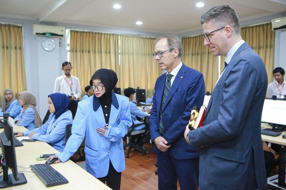 UBL saat mendapat kunjungan untuk kolaborasi internasional. (IDN Times/istimewa)