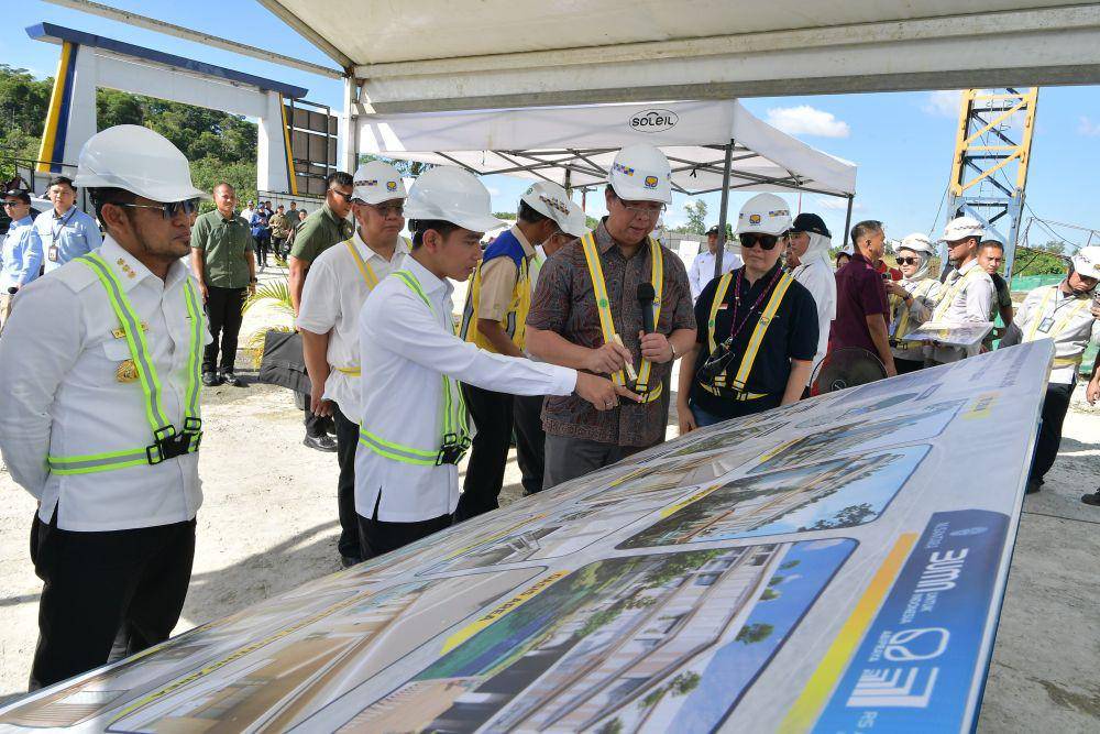 Wakil Presiden (Wapres) RI, Gibran Rakabuming meninjau sejumlah proyek strategis di Ibu Kota Nusantara (IKN), Kalimantan Timur, Rabu (28/05/2025) (dok. Setwapres)