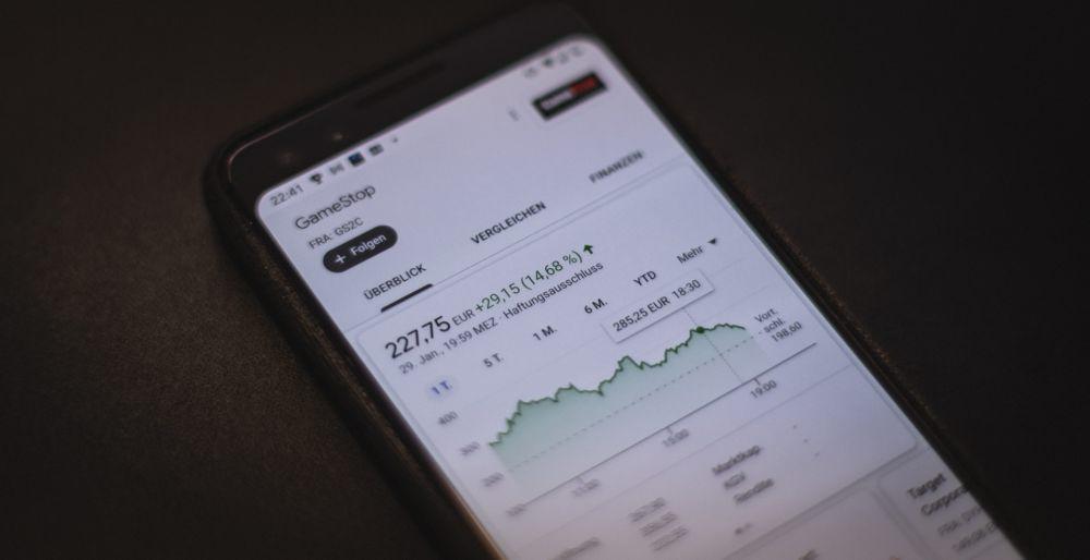 GameStop Beli Bitcoin Rp8 Triliun, Saham Malah Anjlok!