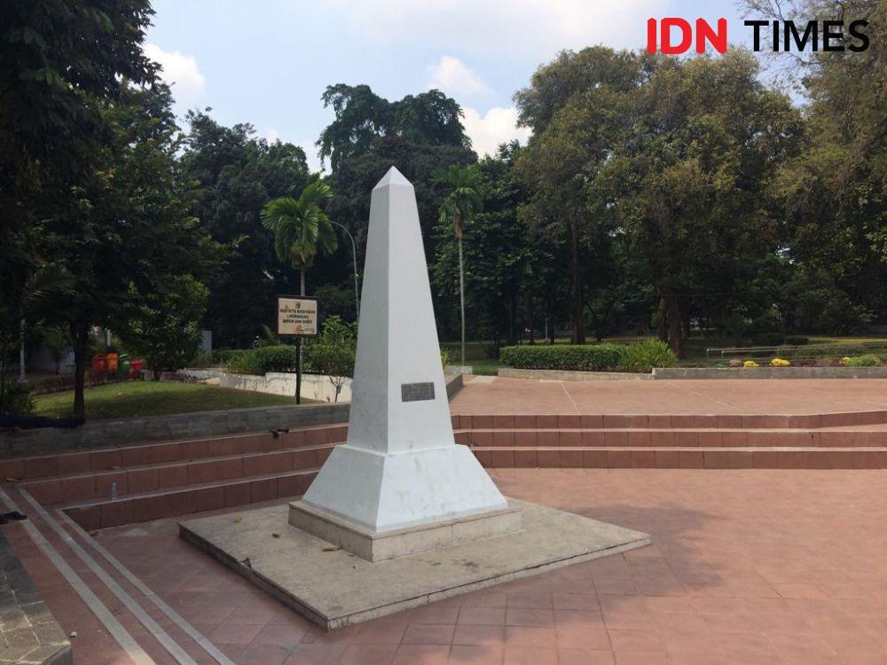 https://cdn.idntimes.com/content-images/post/20190813/irfan-tugu-proklamasi-13-agustus-2019-6-6af78a8ae2d6dd4011f6f402e5b7229d.jpg