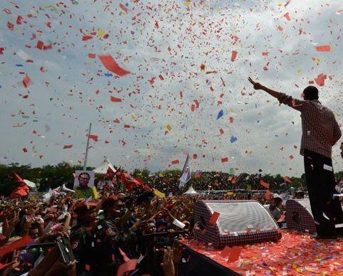 https://cdn.idntimes.com/content-images/post/20191020/kampanye-jokowi-0b03f9fbf766a639192076b1be3bcf2d.jpg