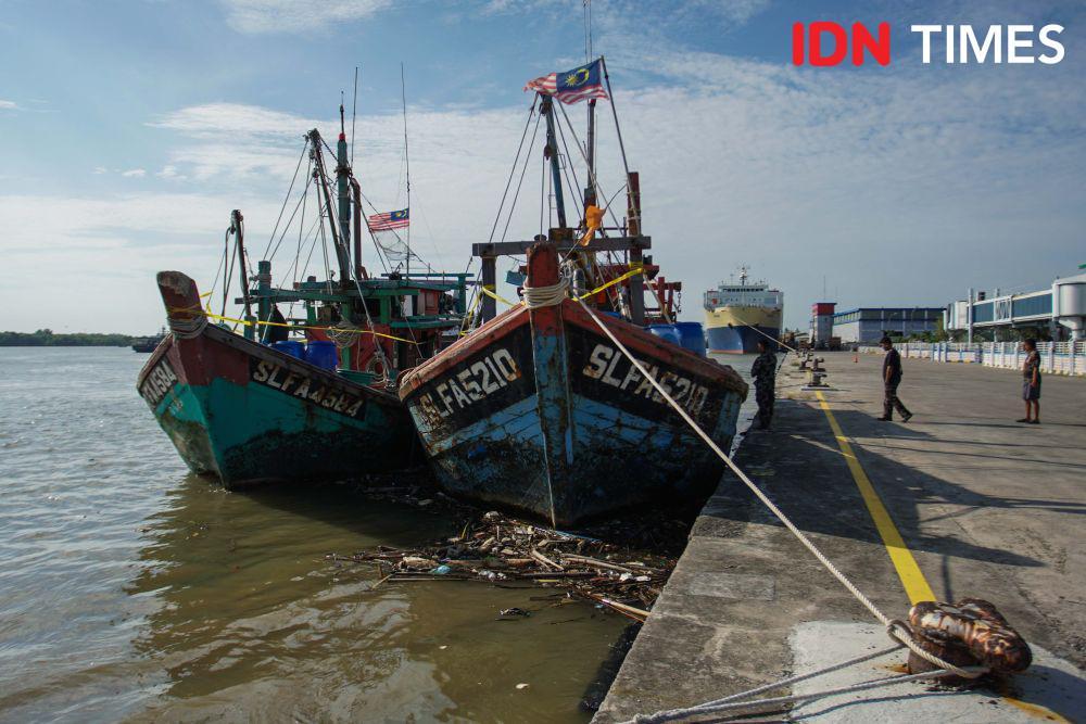 Kapal Ikan Malaysia Mencuri di Indonesia, Seluruh ABK Ternyata WNI