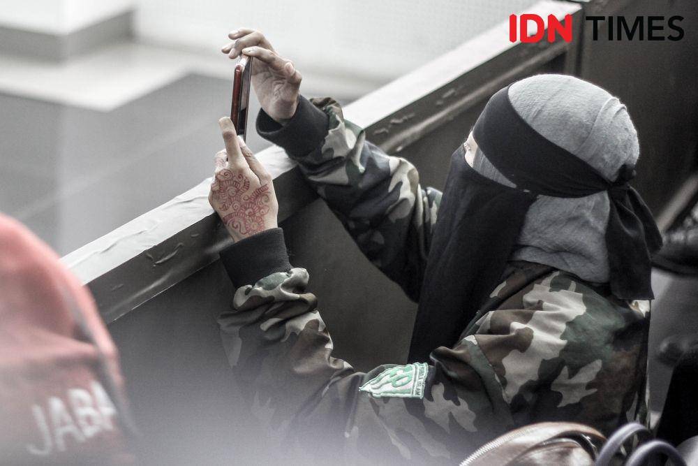 https://cdn.idntimes.com/content-images/post/20190321/keluarga-habib-bahar-bin-smith-0829-0e520be79e86e849756a52061cc611db.jpg