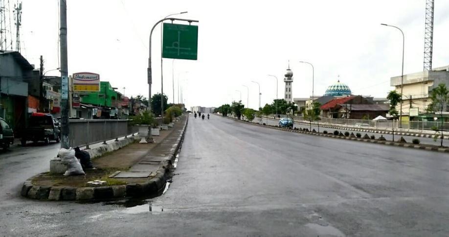 https://cdn.idntimes.com/content-images/post/20190101/kondisi-jakarta-yang-bersih-setelah-perayaan-menyambut-tahun-baru-2019-1-b3b72d86610f58adfadf148cb66abd32.JPG
