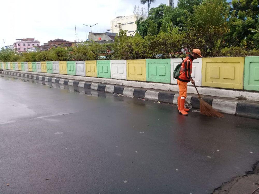 https://cdn.idntimes.com/content-images/post/20190101/kondisi-jakarta-yang-bersih-setelah-perayaan-menyambut-tahun-baru-2019-11-a4fbd35cc104122ba4d1ae522dcf1f49.jpeg