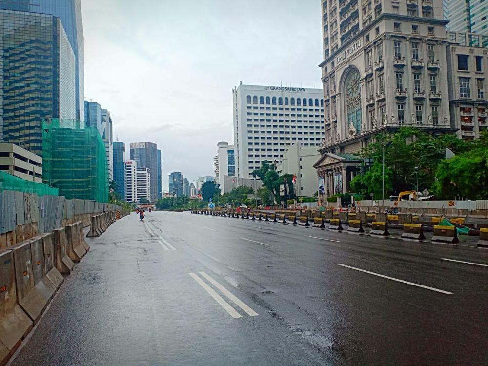 https://cdn.idntimes.com/content-images/post/20190101/kondisi-jakarta-yang-bersih-setelah-perayaan-menyambut-tahun-baru-2019-4-776acd890faf8daf2a31c9481fc81229.jpeg
