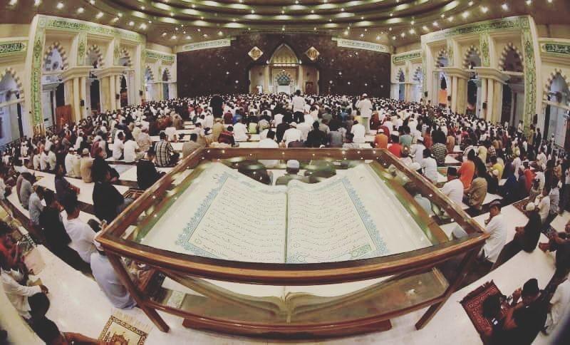 https://cdn.idntimes.com/content-images/post/20190406/masjidraya091-cc60158665100ebab3f37814588e950a.jpg