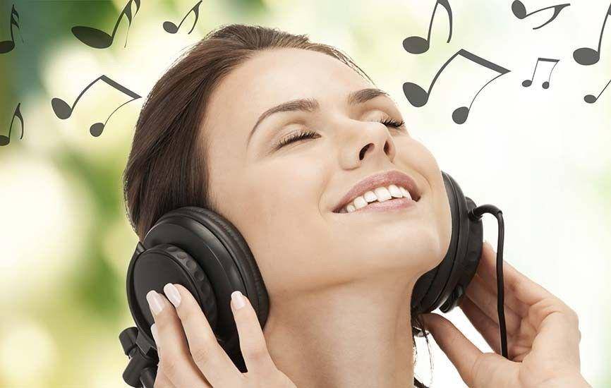 http://cdn.idntimes.com/content-images/post/20160410/mendengarkan-musik-60f430dace07ffe367b42593714ec4f1.jpg