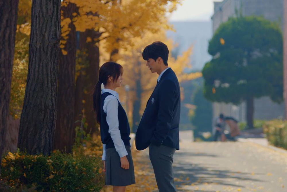 8 Drama Korea dengan Second Lead yang Cintanya Ditolak, Nyesek!