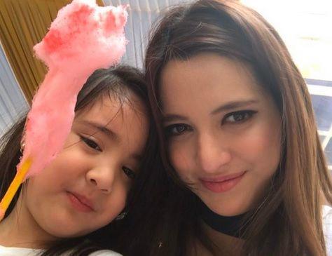 https://cdn.idntimes.com/content-images/post/20181125/nia-ramadhani-0826b7970f4d490fc7fda1b2245f7eea.jpg