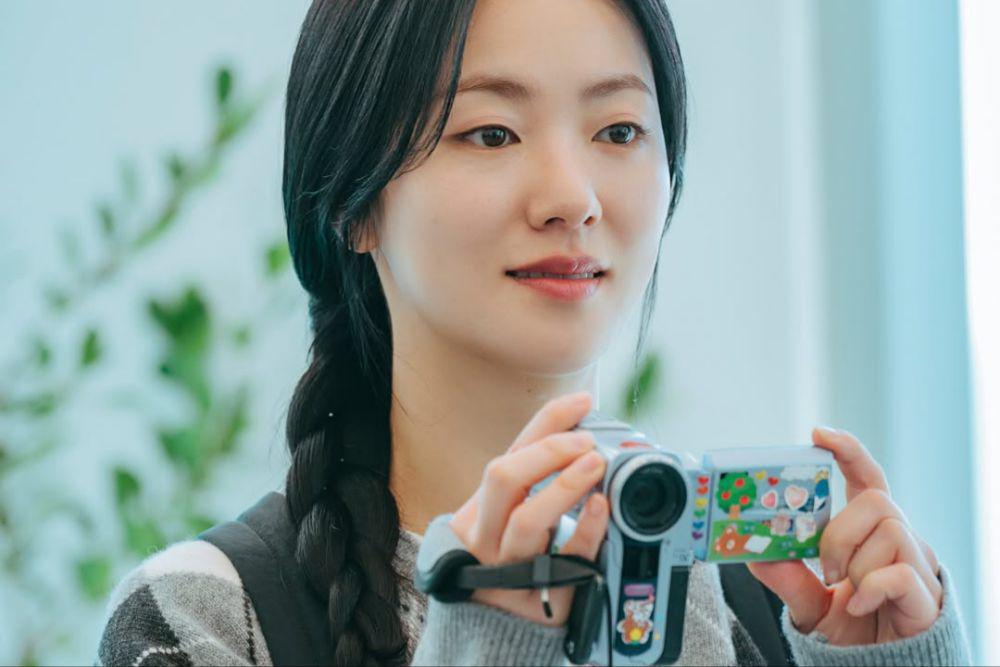 Upaya Jeon Yeo Bin Selami Pilunya Karakter Sakit Parah di Our Movie
