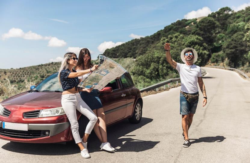 9 Rekomendasi Lagu Maroon 5 untuk Didengarkan saat Road Trip, Chill!