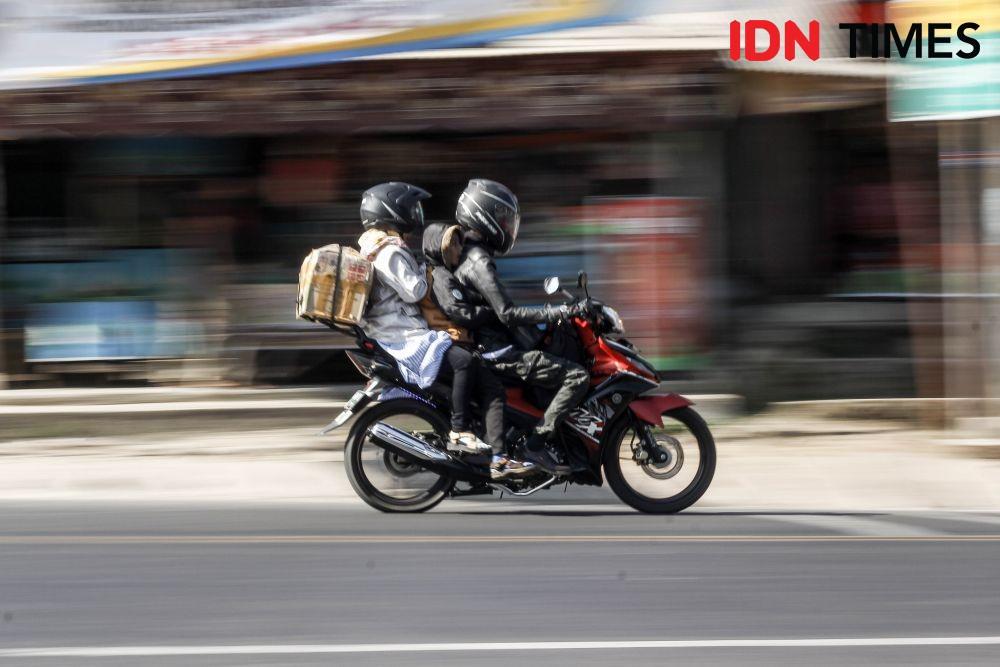 https://cdn.idntimes.com/content-images/post/20190609/suasana-arus-balik-pascamudik-lebaran-2019-di-lingkar-nagreg-8501-31b9140eab819b5b560e4058d1dd43fc.jpg