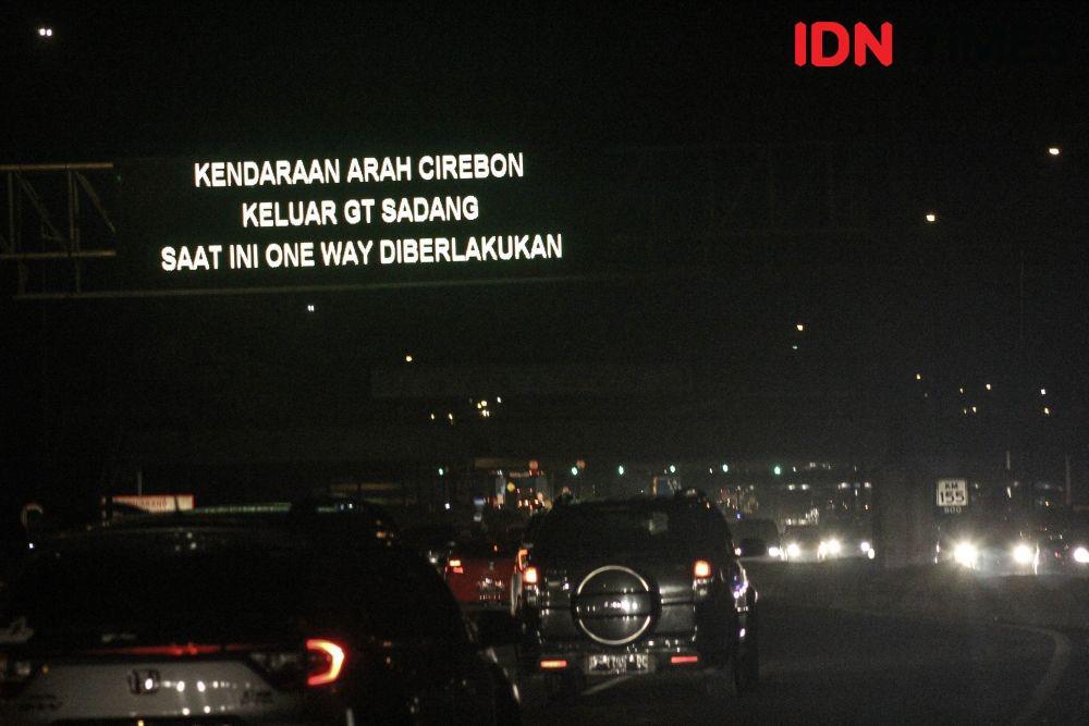 https://cdn.idntimes.com/content-images/post/20190609/suasana-arus-balik-pascamudik-lebaran-2019-di-lingkar-nagreg-8687-8839-d401ec80ed3c4c28ad42f35aa63d7696.jpg