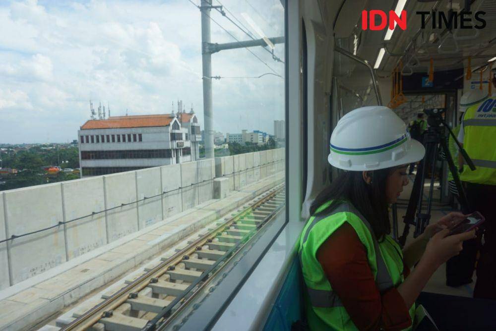 https://cdn.idntimes.com/content-images/post/20190131/suasana-di-dalam-cd15fd069cdb44c95ea88fad11e4a286.jpeg