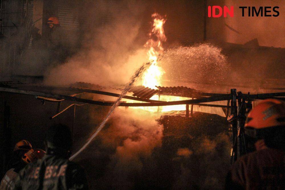 https://cdn.idntimes.com/content-images/post/20190610/suasana-kebakaran-pasar-ujungberung-bandung-8918-9eb7c0b9313ede00c23d3205cdadb855.jpg