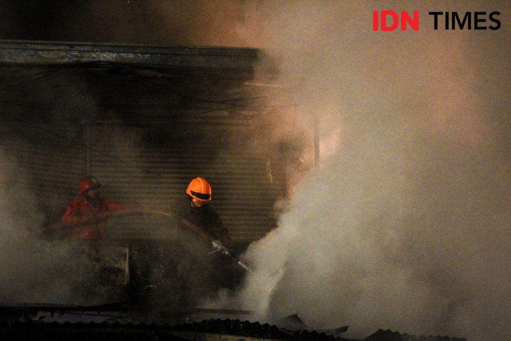 https://cdn.idntimes.com/content-images/post/20190610/suasana-kebakaran-pasar-ujungberung-bandung-8947-7129d1705f376f7248f913bf7b8a04b1.jpg