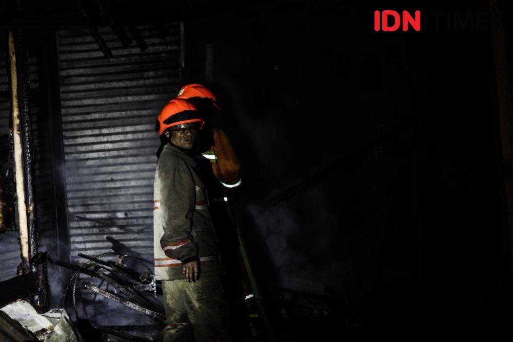 https://cdn.idntimes.com/content-images/post/20190610/suasana-kebakaran-pasar-ujungberung-bandung-9086-1243afddb22eb12cdd22006f9c4999e6.jpg
