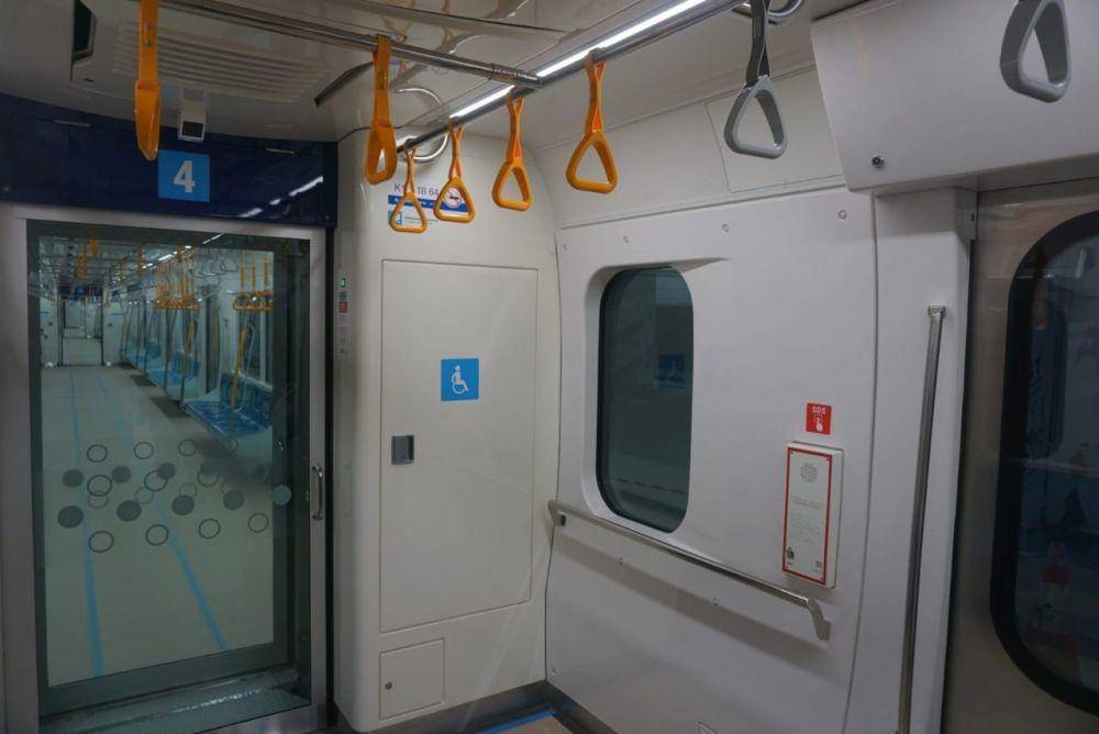 https://cdn.idntimes.com/content-images/post/20181211/sudut-khusus-penumpang-disabilitas-88dc4fd8685be6eaec99aad288f1e7ca.jpeg