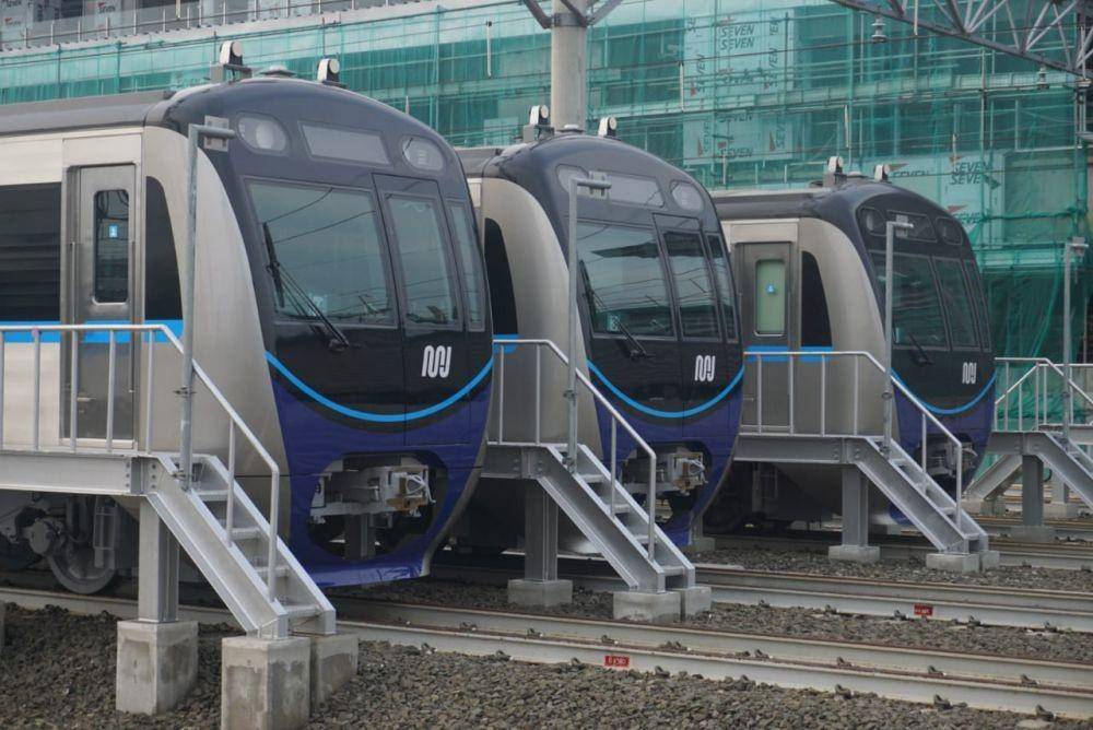 https://cdn.idntimes.com/content-images/post/20181211/tampak-depan-mrt-1e1115b32687eb9ecffc5ecd5950759e.jpeg
