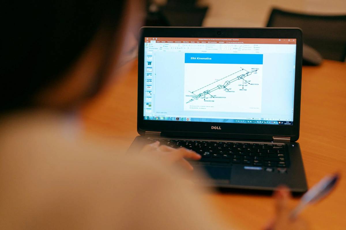 Laptop Dell vs HP, Ini Perbandingannya!